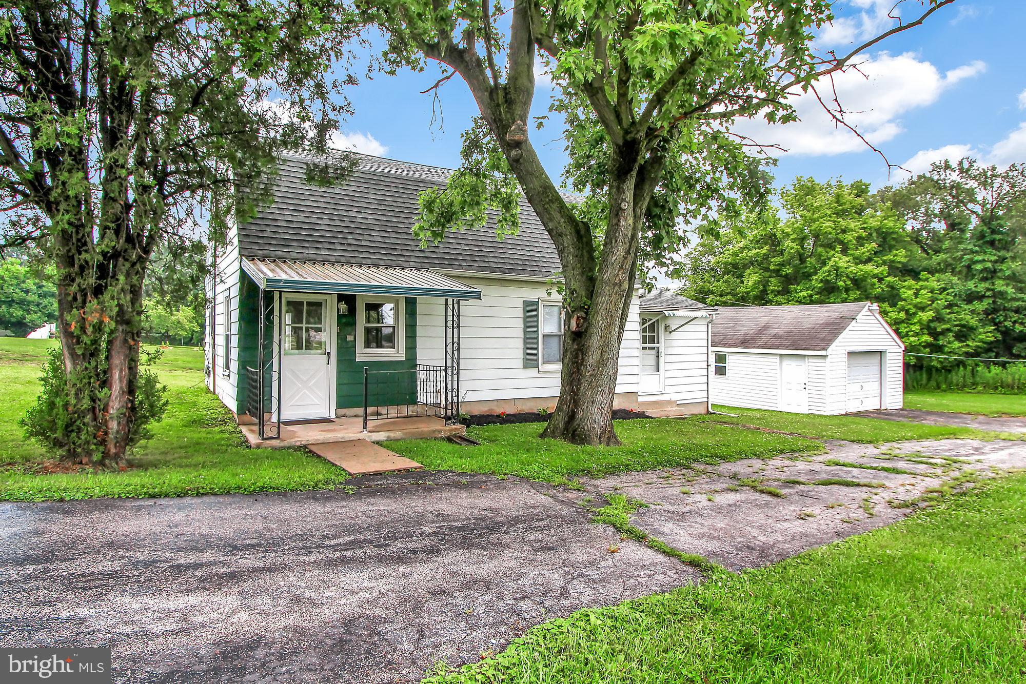 60 Locust Point Road Manchester, PA 17345 - Photo 1 of 26 Gallery Image 1