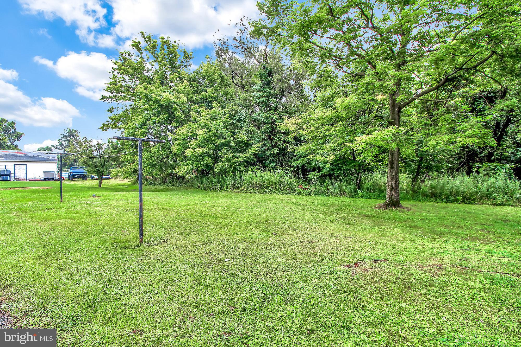 60 Locust Point Road Manchester, PA 17345 - Photo 22 of 26 Gallery Image 22