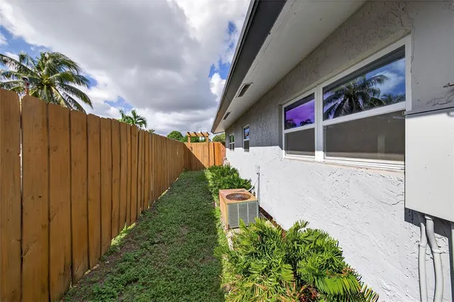 $985,000 | 2012 Northwest 12th Avenue, Fort Lauderdale, FL 33311