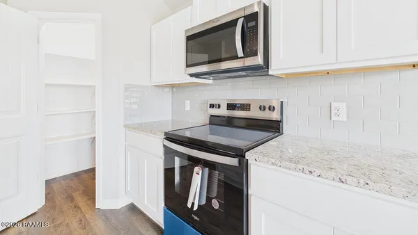 $208,500 | 164 Cottage Cove, Maurice, LA 70555