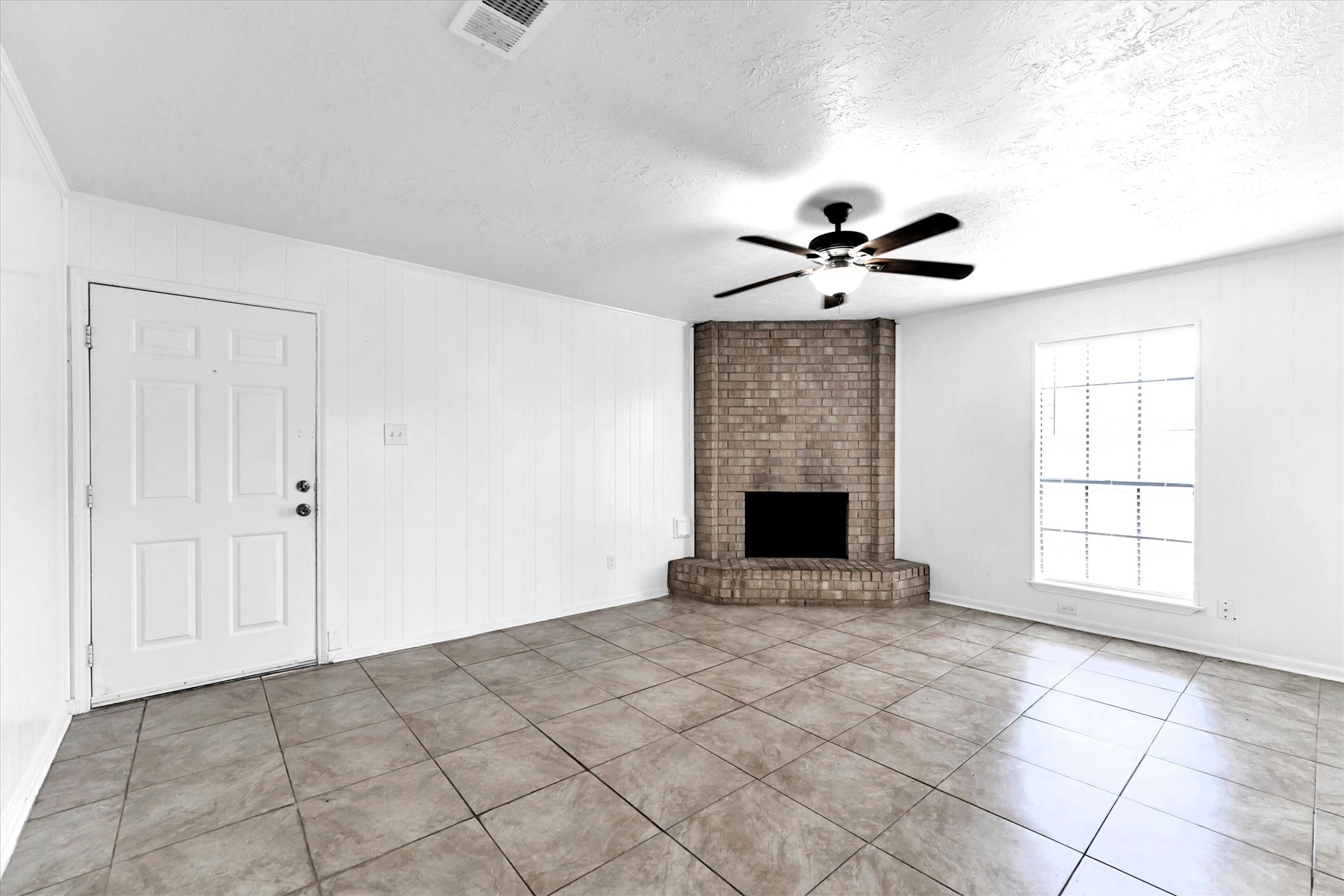 1101 Wilson Drive Rosenberg, TX 77471 - Photo 4 of 38 CERAMIC TILE ON FIRST FLOOR W/WOOD BURNING FIREPLACE!