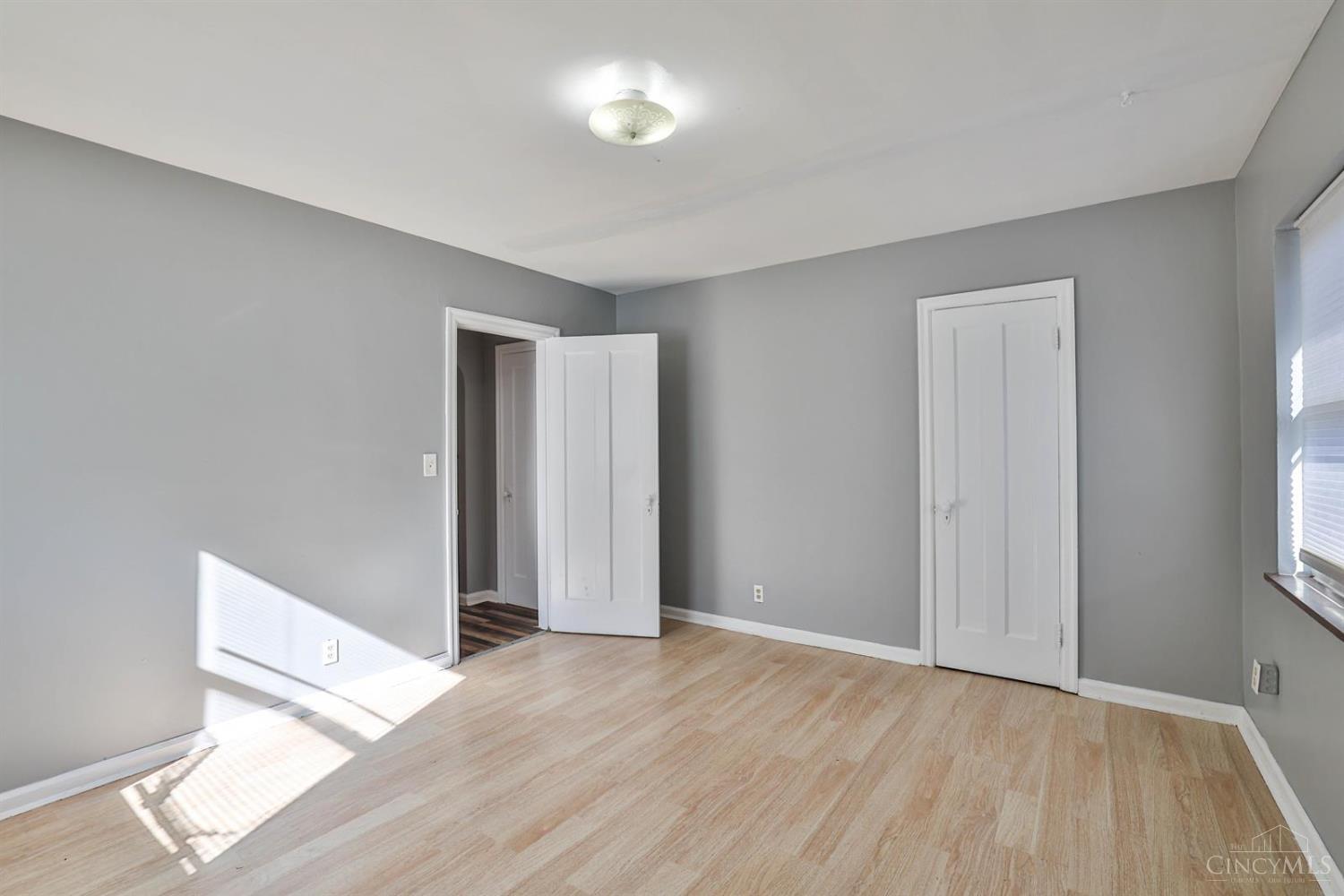 5418 Reading Road Cincinnati, OH 45237 - Photo 14 of 18
