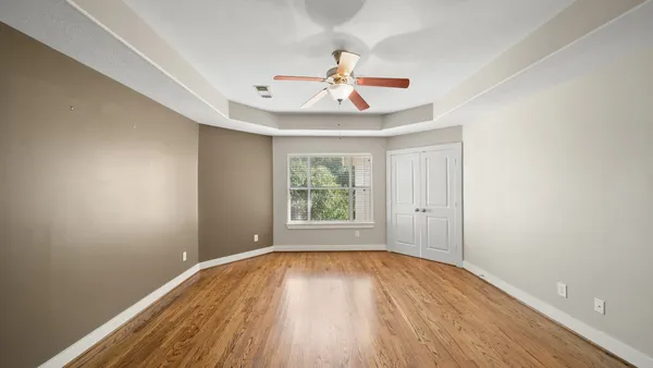 $2,400 | 5637 Oasis Palm Lane, Houston, TX 77021