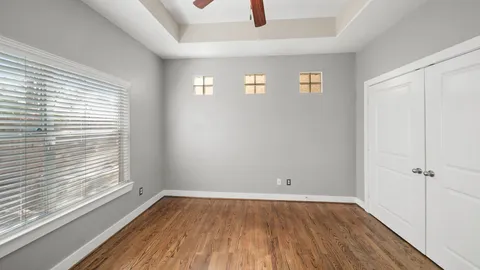 $2,400 | 5637 Oasis Palm Lane, Houston, TX 77021