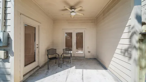 $2,400 | 5637 Oasis Palm Lane, Houston, TX 77021