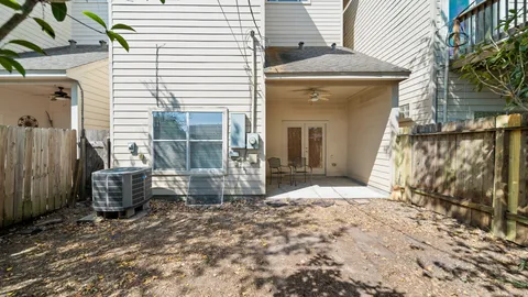 $2,400 | 5637 Oasis Palm Lane, Houston, TX 77021