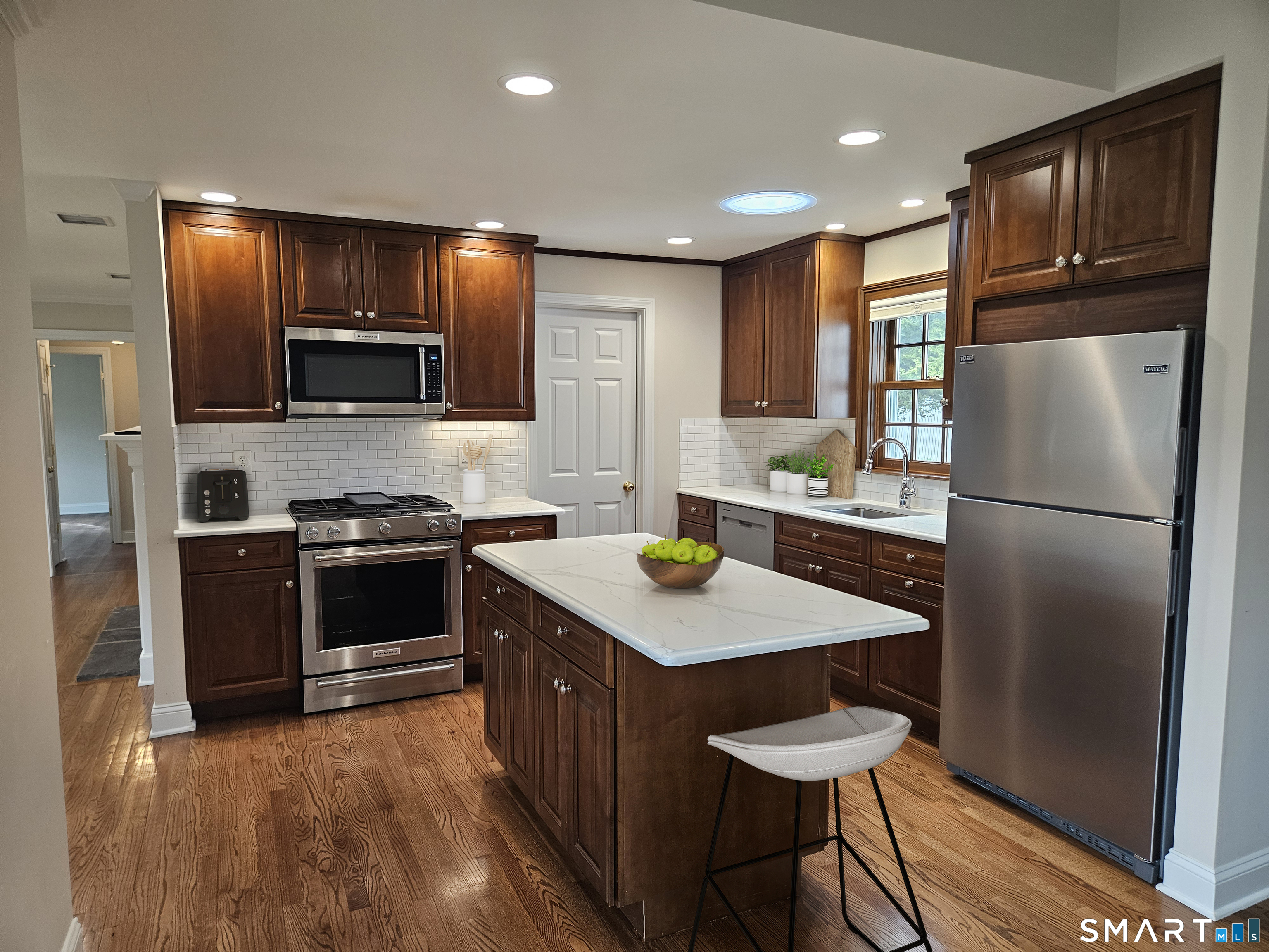 7 Sunset Road Madison, CT 06443 - Photo 2 of 6 Gallery Image 2