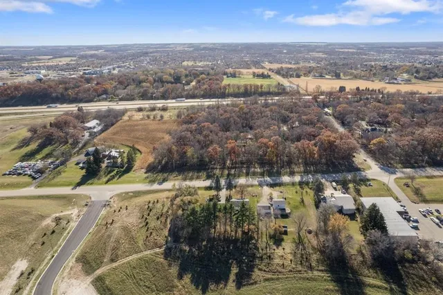 $1,000,000 | 4601 Co Hwy TT, Sun Prairie, WI 53590