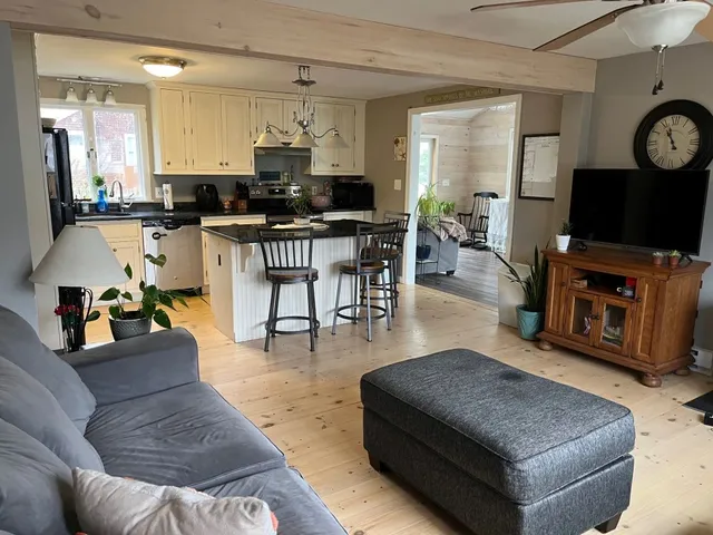 $2,550 | 121 Balsam Road, South Kingstown, RI 02879