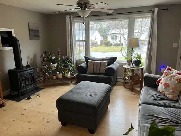 $2,400 | 121 Balsam Road, South Kingstown, RI 02879