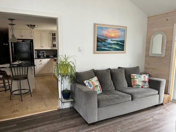 $2,400 | 121 Balsam Road, South Kingstown, RI 02879