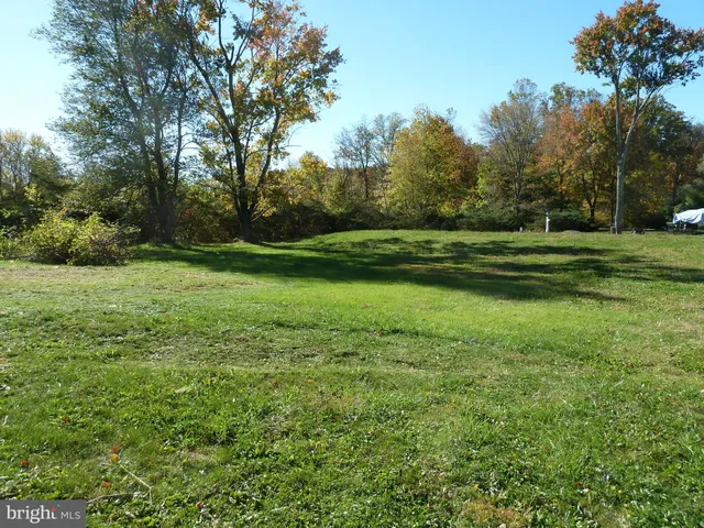 $2,550 | 2744 Bedminster Road, Perkasie, PA 18944