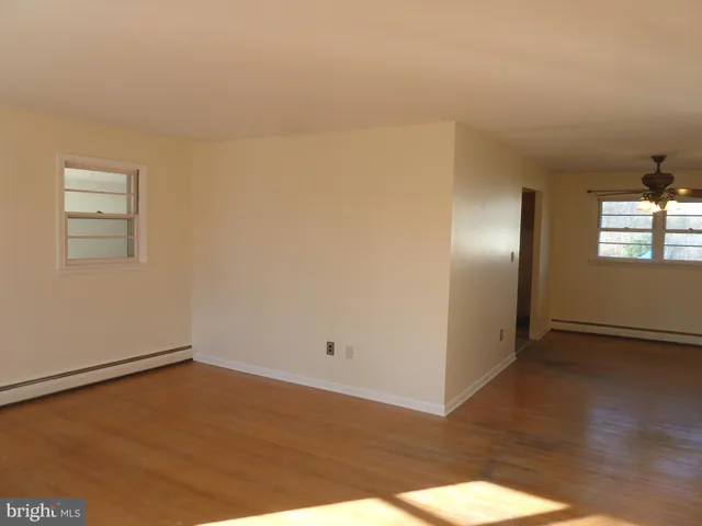 $2,550 | 2744 Bedminster Road, Perkasie, PA 18944