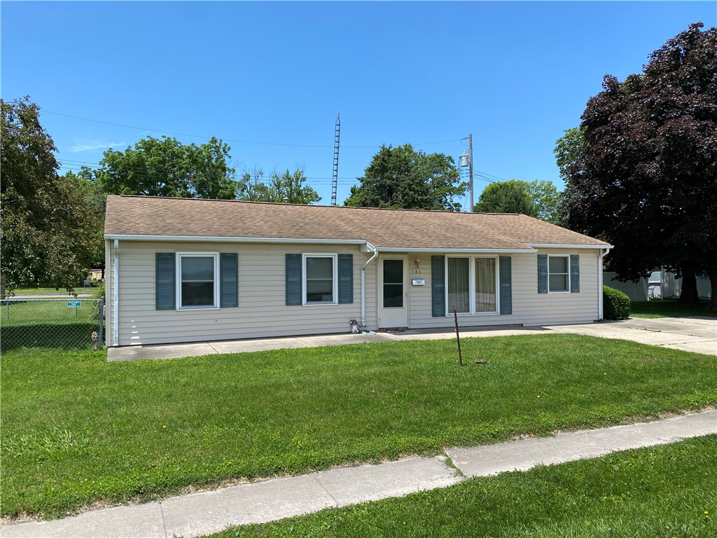 709 South 5th Place Mattoon, IL 61938 - Photo 1 of 30