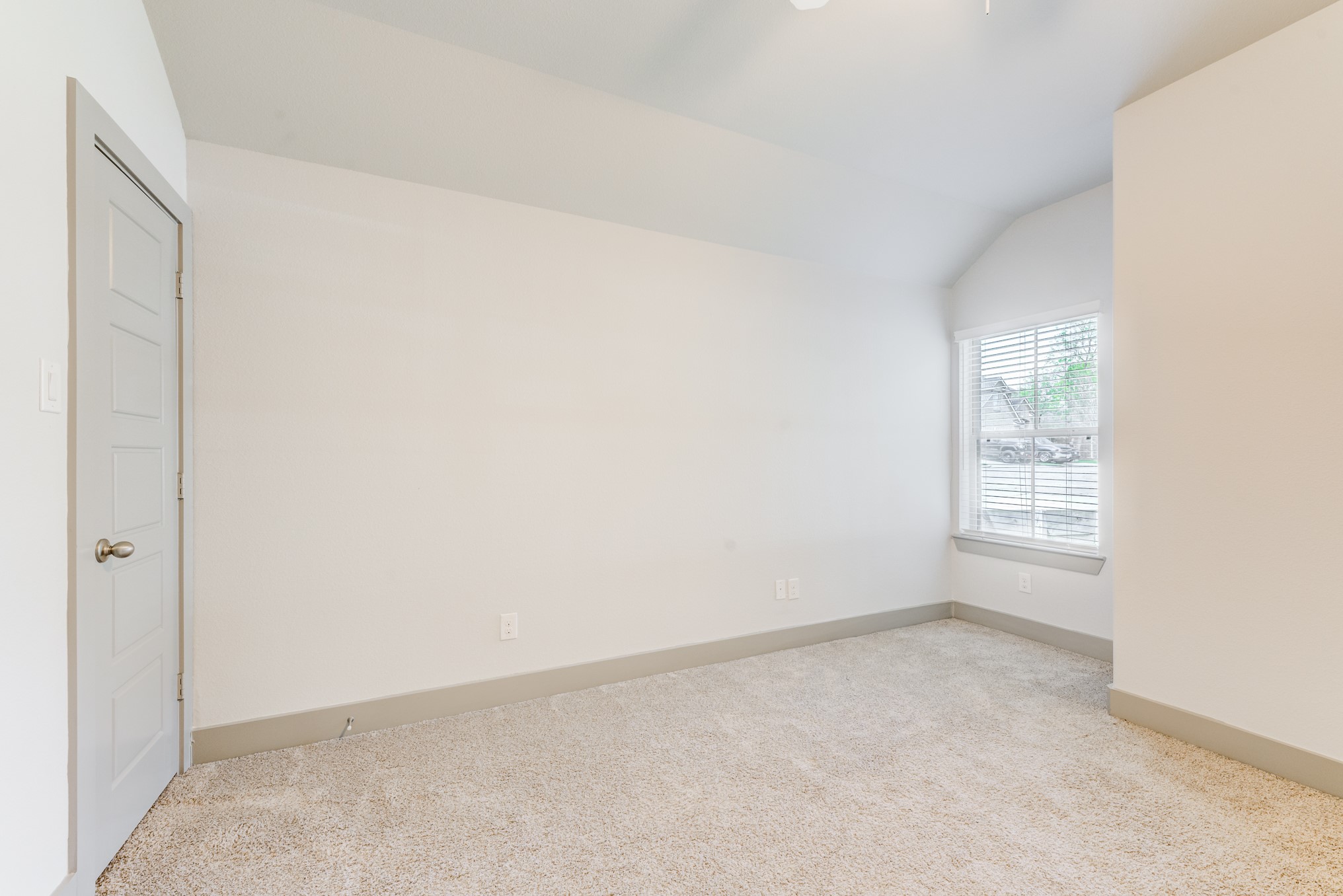 11913 Mockingbird Lane Montgomery, TX 77356 - Photo 8 of 19 a view of an empty room