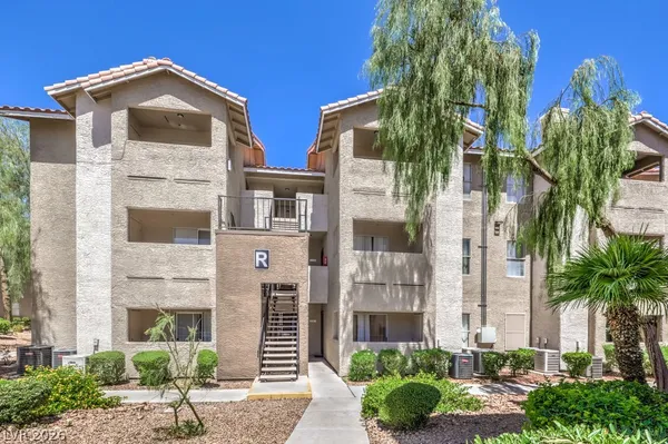 $248,000 | 4200 South Valley View Boulevard, Unit 2081, Las Vegas, NV 89103