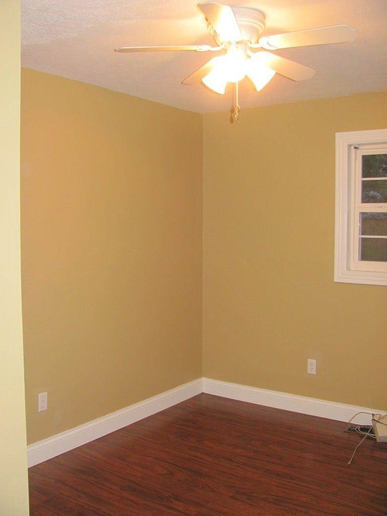 108 West Ridgeway McKee, KY 40447 - Photo 7 of 10 Bedroom 1