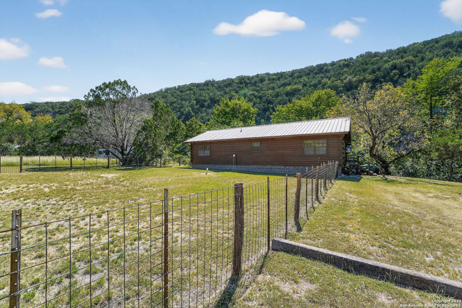 648 Bluff Creek Road Leakey, TX 78873 - Photo 6 of 35 Gallery Image 6
