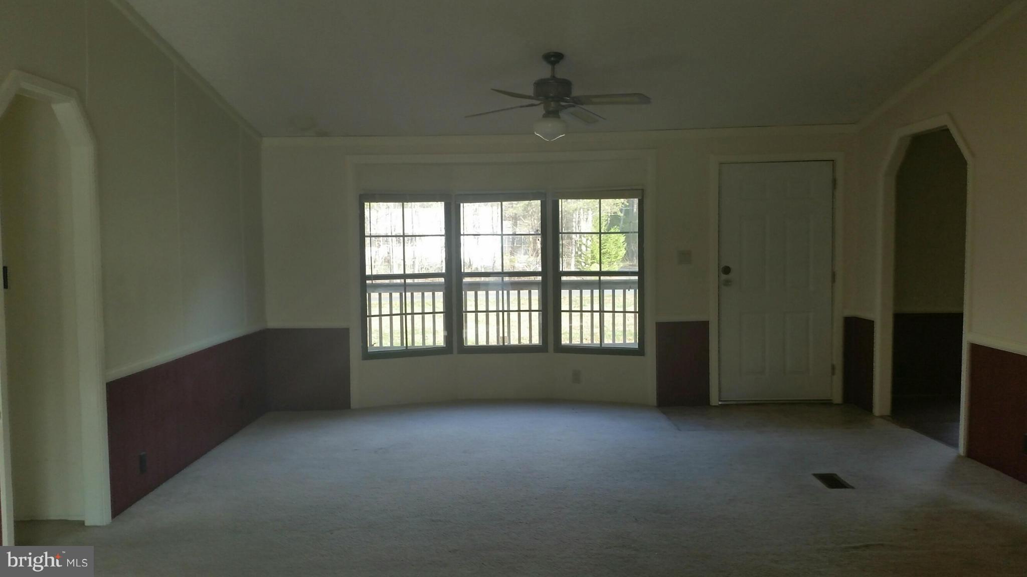 16560 Mountain Track Road Orange, VA 22960 - Photo 3 of 15 Living Room