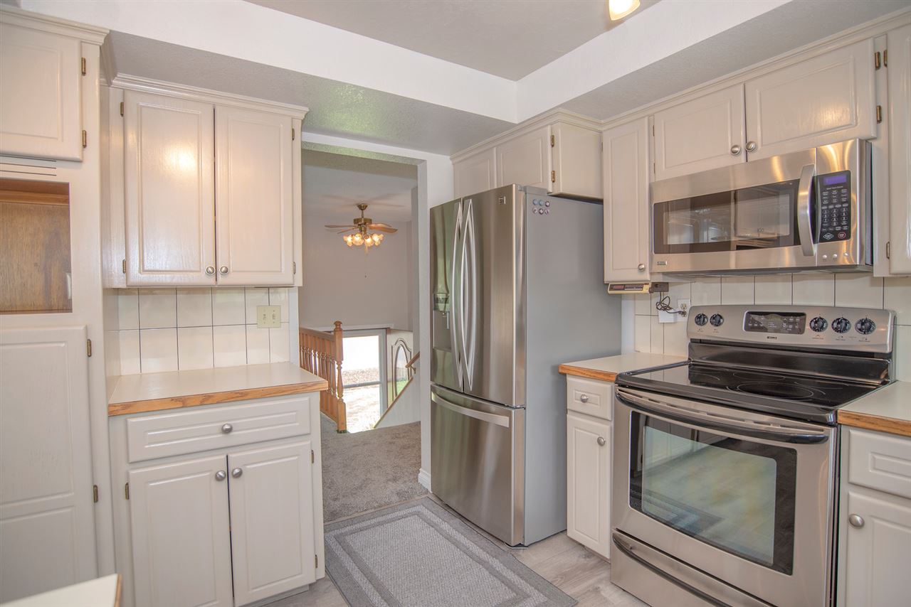 18104 North Michael Road Colbert, WA 99005 - Photo 6 of 20