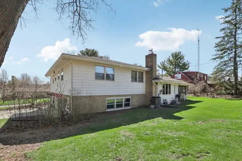 $374,900 | 2109 20th Avenue, Monroe, WI 53566