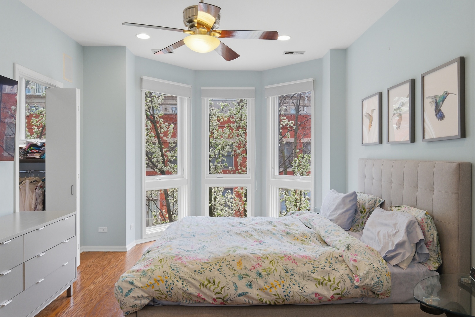 449 North Clinton Street Chicago, IL 60654 - Photo 12 of 26
