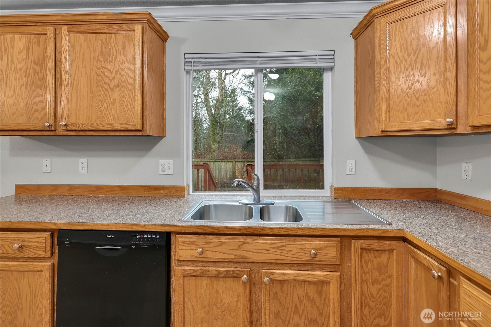 831 Southwest 364th Place Federal Way, WA 98023 - Photo 11 of 40