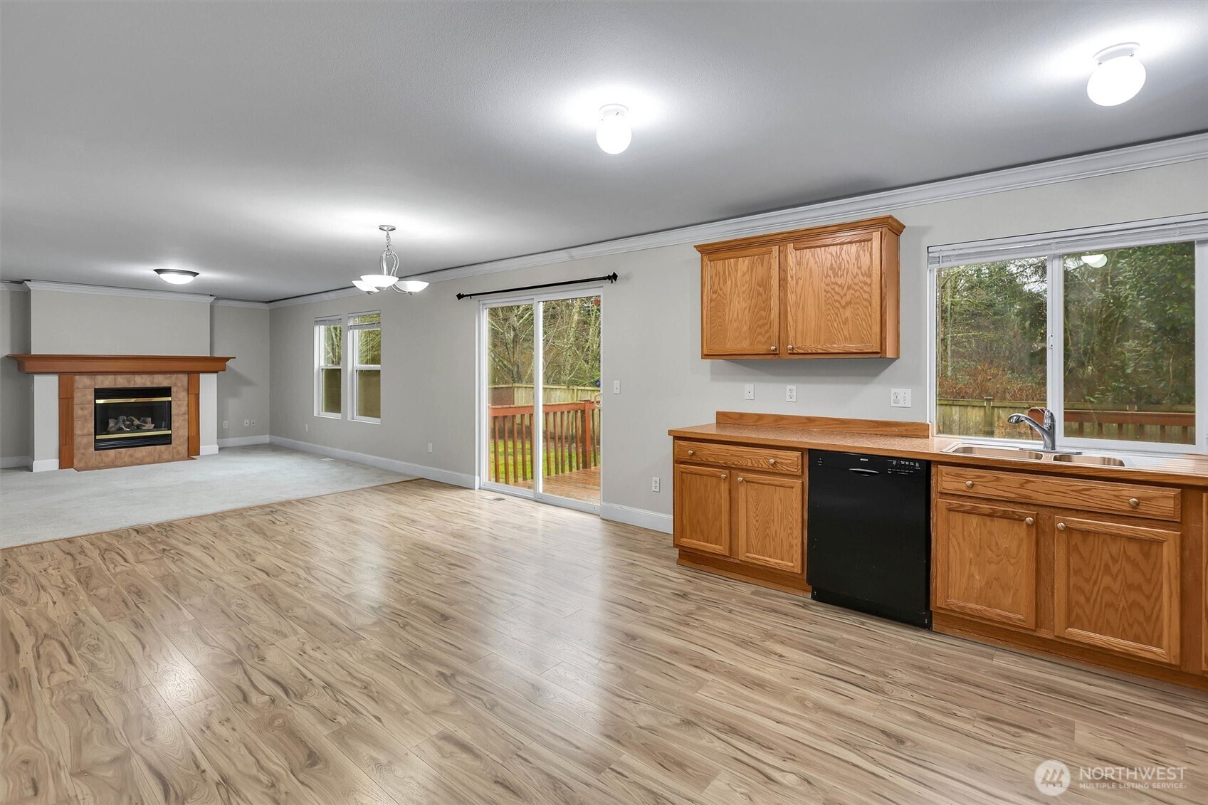 831 Southwest 364th Place Federal Way, WA 98023 - Photo 8 of 40