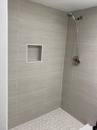 5130 Las Verdes Circle, Unit 214 Delray Beach, FL 33484 - Photo 11 of 22 masterbath