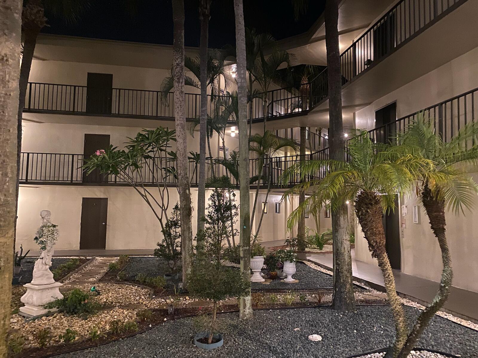 5130 Las Verdes Circle, Unit 214 Delray Beach, FL 33484 - Photo 22 of 22 kint