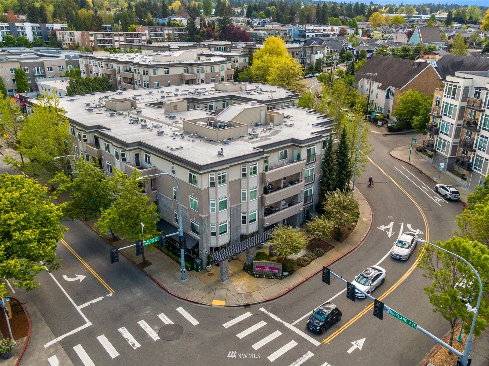 102 State Street, Unit 101W Kirkland, WA 98033 - Photo 31 of 38 a view of a buildings in the city