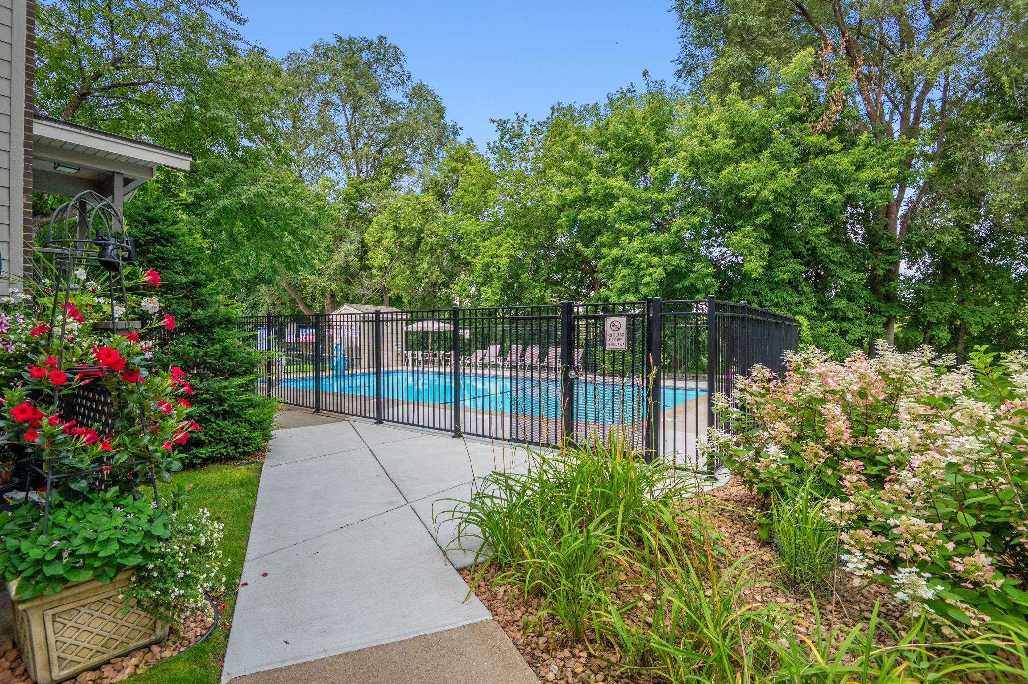 2170 Ridge Drive, Unit 14 St. Louis Park, MN 55416 - Photo 25 of 26 Gallery Image 25