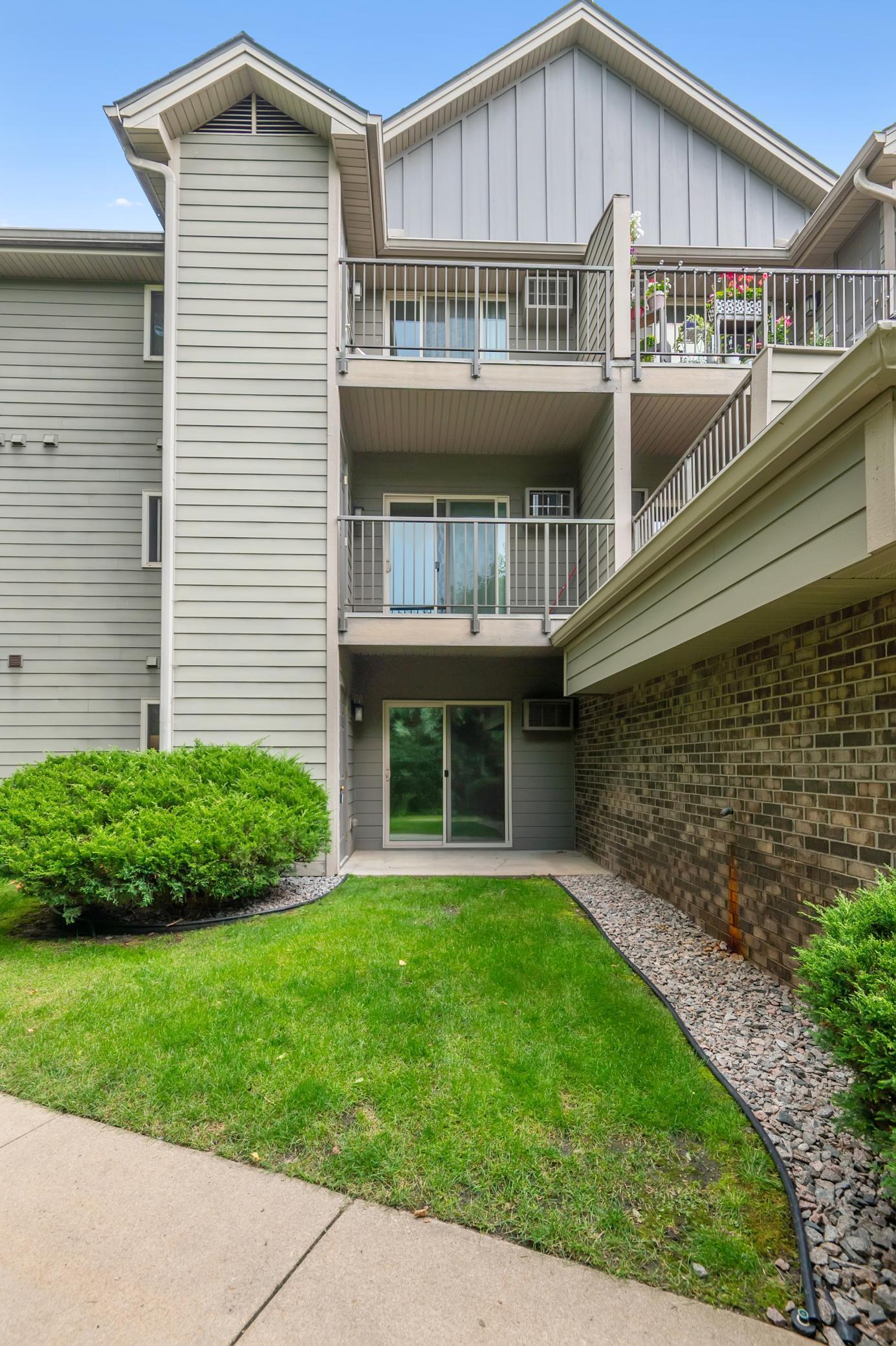 2170 Ridge Drive, Unit 14 St. Louis Park, MN 55416 - Photo 3 of 26 Gallery Image 3