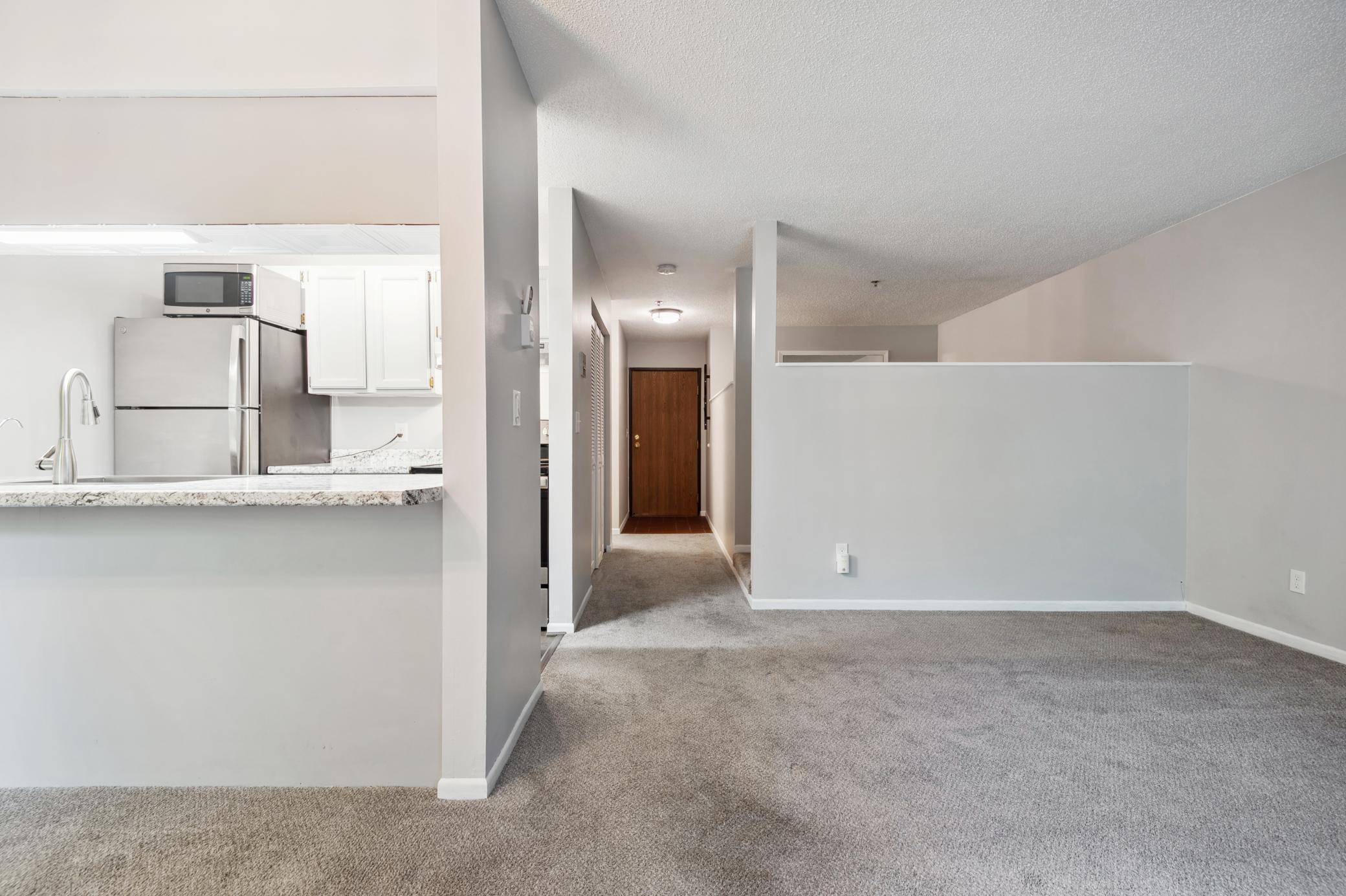 2170 Ridge Drive, Unit 14 St. Louis Park, MN 55416 - Photo 5 of 26 Gallery Image 5