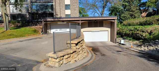 $225,000 | 1077 Sibley Memorial Highway, Unit 506, St. Paul, MN 55118