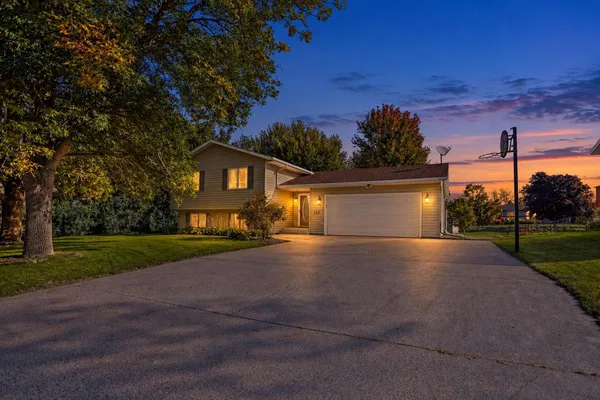 $299,000 | 515 Cindy Lane, Owatonna, MN 55060