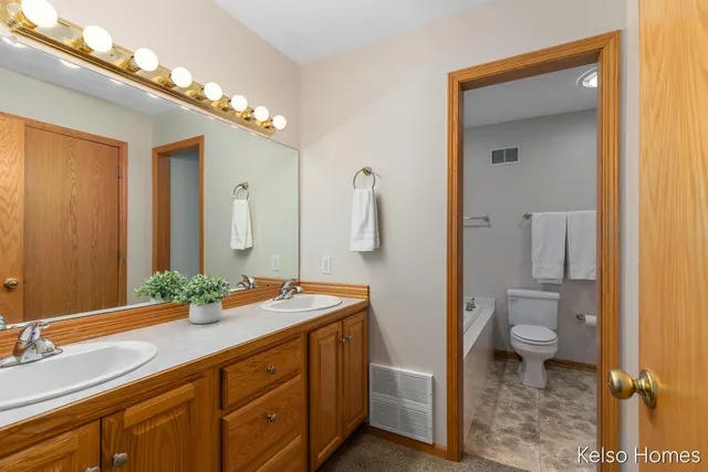 $399,900 | 4078 Wildwood Drive, Allegan, MI 49010