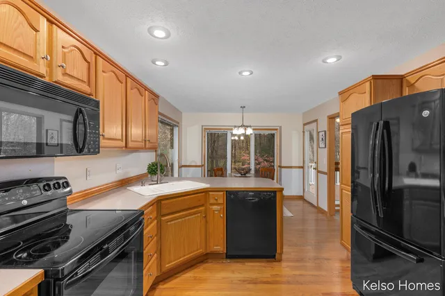 $399,900 | 4078 Wildwood Drive, Allegan, MI 49010