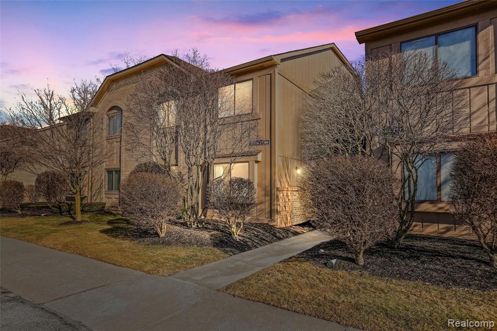 27374 Evergreen Road, Unit 4 Lathrup Village, MI 48076 - Photo 1 of 26