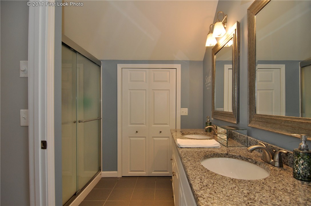 205 Curry Road Cranston, RI 02920 - Photo 21 of 36