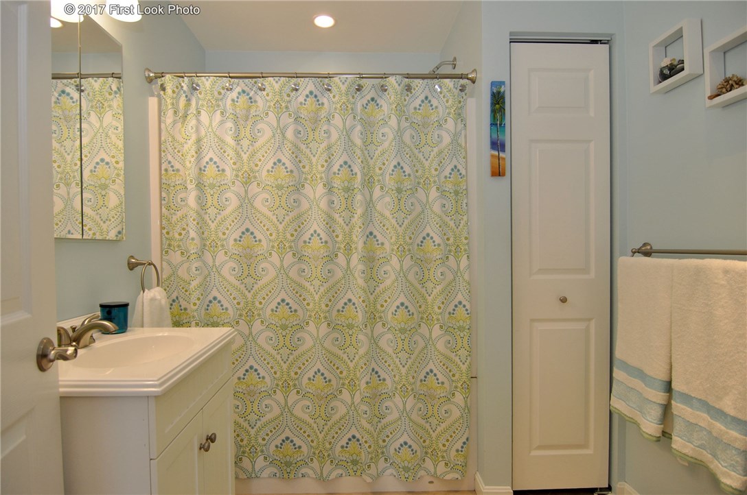 205 Curry Road Cranston, RI 02920 - Photo 28 of 36