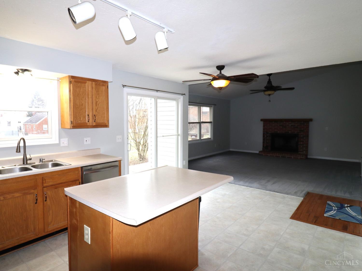 3540 West Galbraith Road Cincinnati, OH 45239 - Photo 6 of 47 Gallery Image 6
