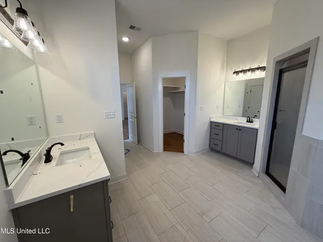 $346,900 | 767 Coahoma Court, Nesbit, MS 38651