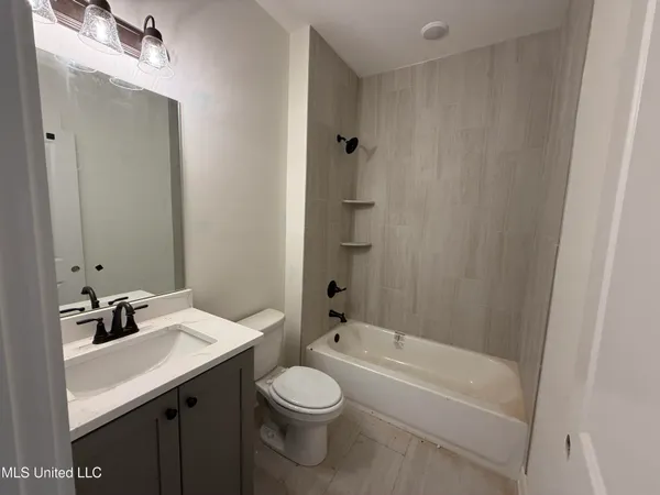 $346,900 | 767 Coahoma Court, Nesbit, MS 38651