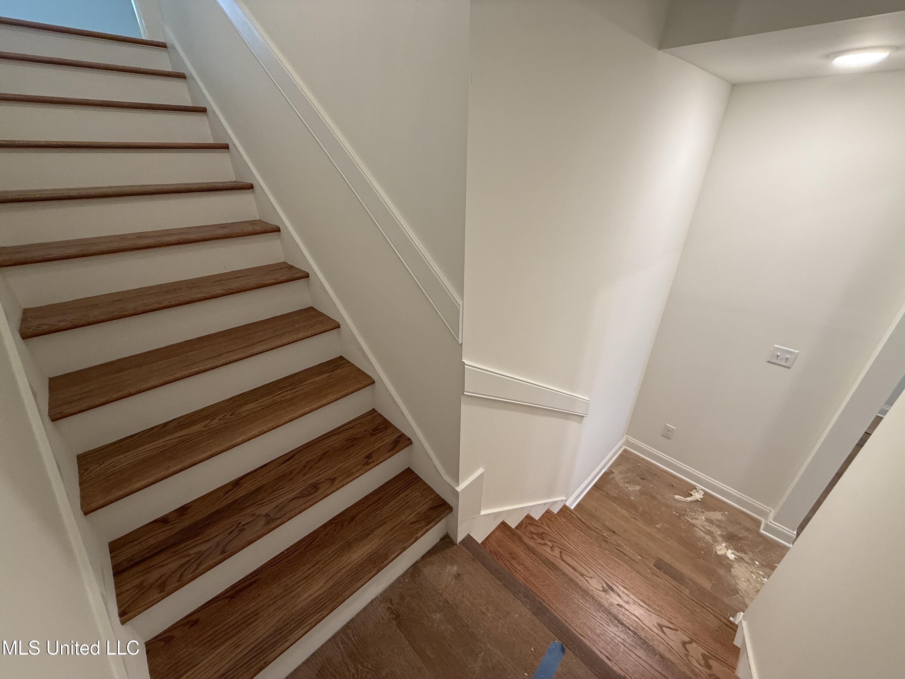 767 Coahoma Court Nesbit, MS 38651 - Photo 27 of 37 Landing