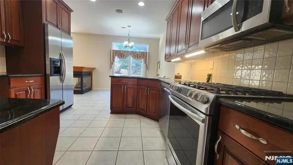 $5,350 | 108 Winding Creek, Old Tappan, NJ 07675