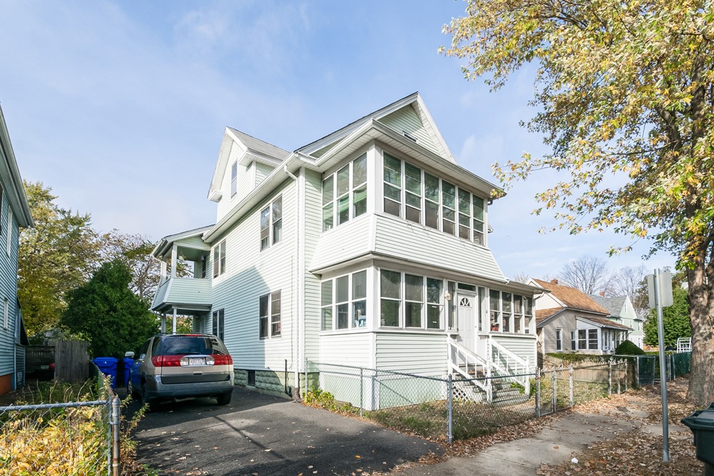 10-12 Ranney Street Springfield, MA 01108 - Photo 2 of 16 Gallery Image 2