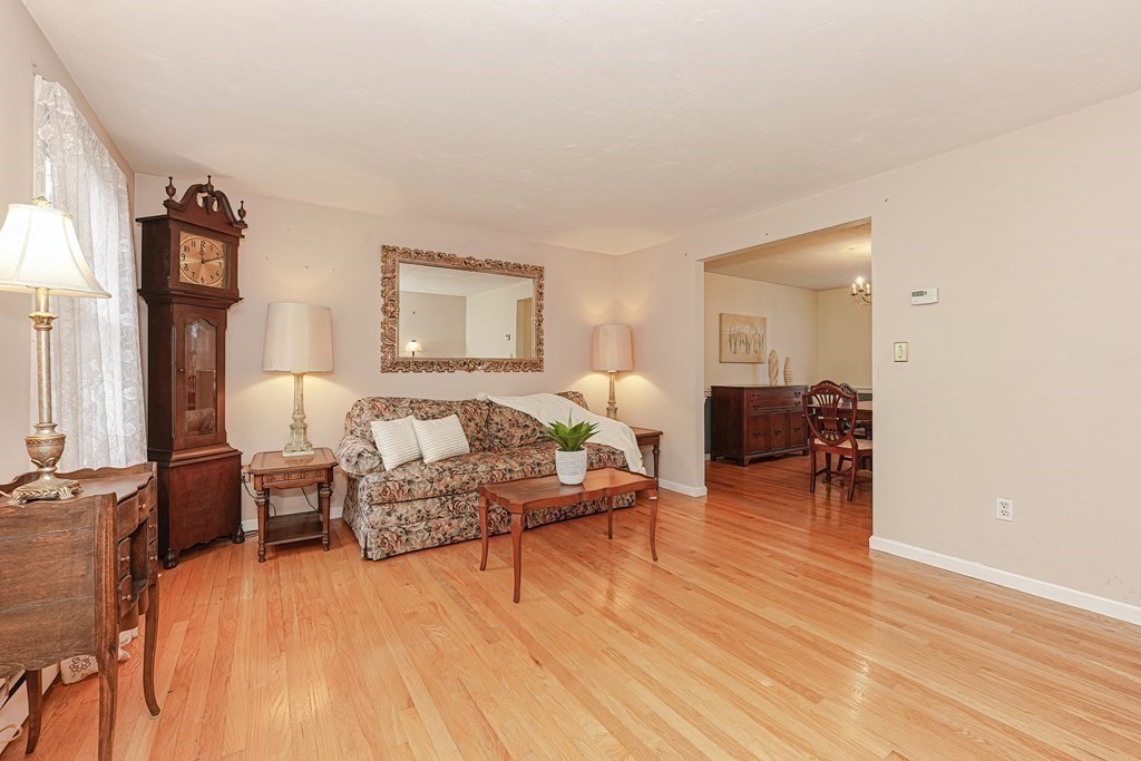 13 Liberty Road Medway, MA 02053 - Photo 11 of 42 Gallery Image 11