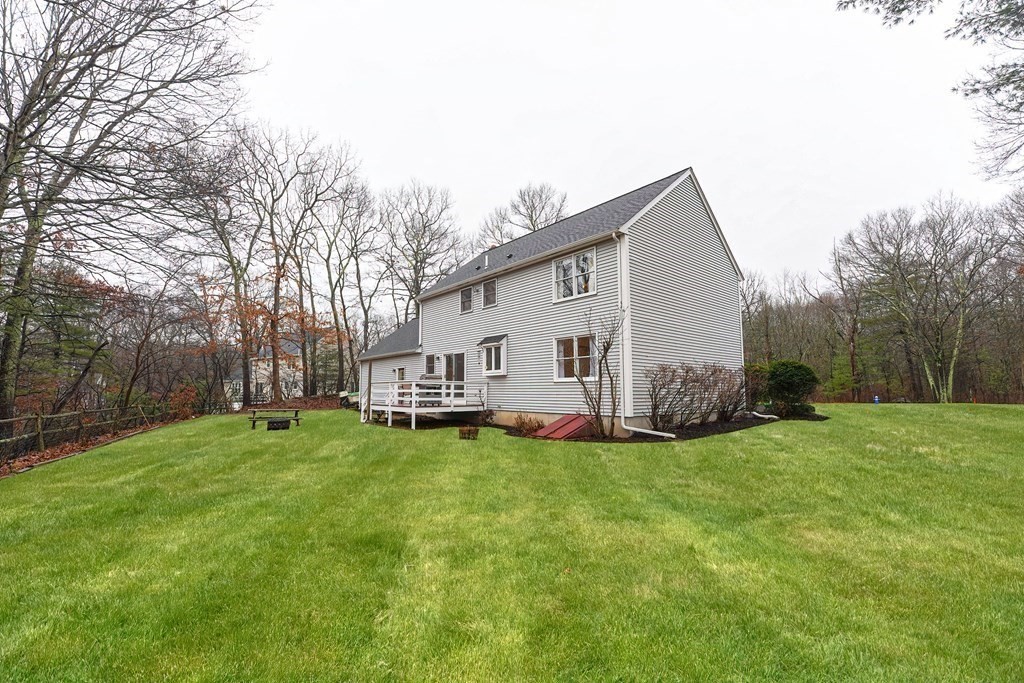 13 Liberty Road Medway, MA 02053 - Photo 8 of 42 Gallery Image 8