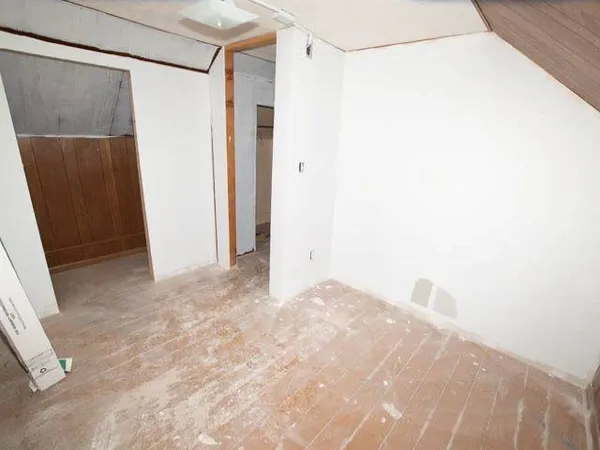 $29,000 | 307 North Washington Street, Hillsboro, KS 67063